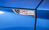 748 01 Emblema RS de Milotec para Škoda 