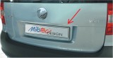 334 01 ,Embellecedor de acero sobre la placa de matrícula - Skoda Fabia Combi/Sedan, Roomster, Yeti 5L