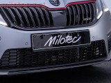 33 675 04 Bordes de spoiler delantero con labio de spoiler para Škoda Octavia III. Facelift RS Limousine 2017 -