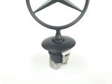 Logotipo Mercedes / estrella en el capó delantero - negro mate