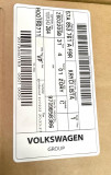 57A853761A F9R,Skoda,Karoq,Embellecedor de la parrilla delantera en negro brillante